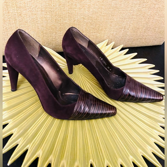 Stuart Weizmann suede high heel shoes. Patent leather embossed front - Picture 1 of 5